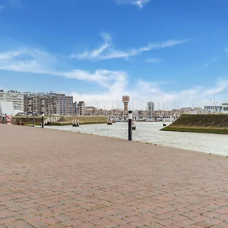 Cosy Near The Casino, Cleaning Included Apartment *